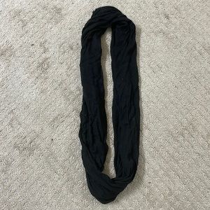 Black infinity scarf!